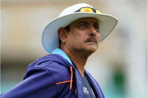 Vikram Rathour Reveals What Led to Ravi Shastri Covid-19 Test India batting coach Vikram Rathour, while speaking to the media in a virtual interaction at the end of the fourth day's play spoke about the dressing room atmosphere after India head coach Ravi Shastri tested positive for Covid-19.