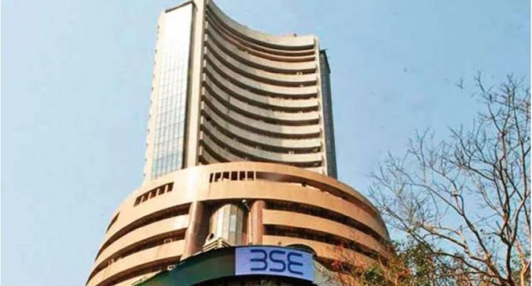 Market closed in red mark for third consecutive day:Sensex 430 and Nifty lost 125 points from the upper level; IT, metal stocks showed pressure