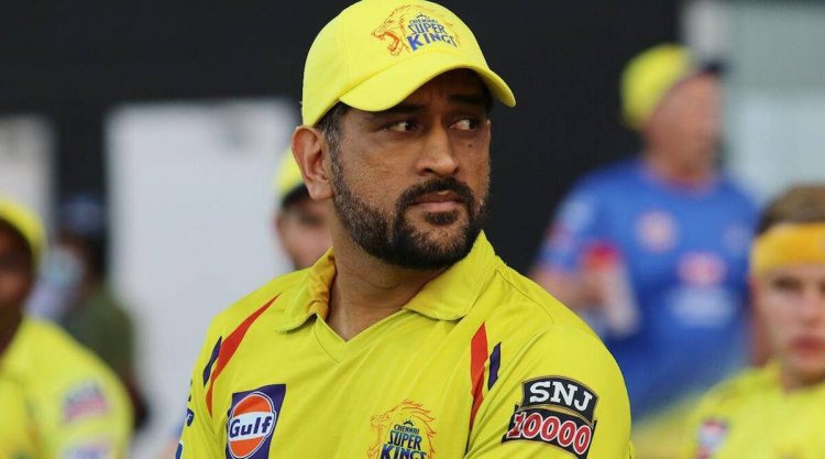 Dhoni reminds of the World Cup final, won the hearts of fans by hitting a sky six