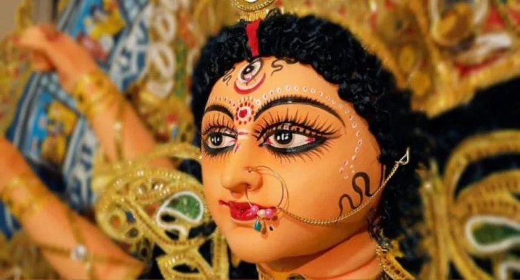 Navratri 2021: Why Goddess Durga's 16 makeup is done in Navratri, know the reason