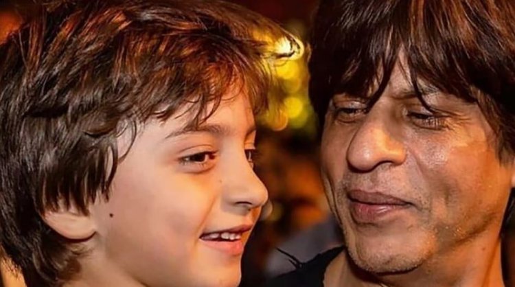 Shahrukh Khan's son Abram Khan was spotted,