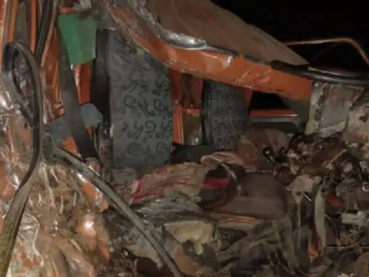 औरंगाबाद में दो ट्रकों की आमने-सामने की टक्कर में 5 लोगों की मौत, 23 यात्री घायल; कइयों की हालत गंभीर