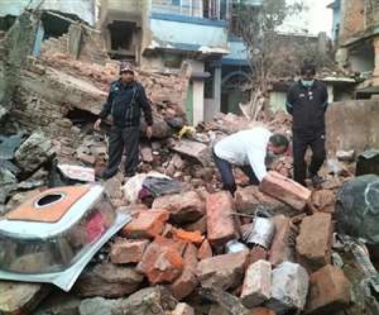 भागलपुर में बम बनाते समय धमाका,जबर्दस्त विस्फोट से 5 किमी तक दहल उठा इलाका, 4 मकान जमींदोज; 14 की मौत भागलपुर 5 मिनट पहले